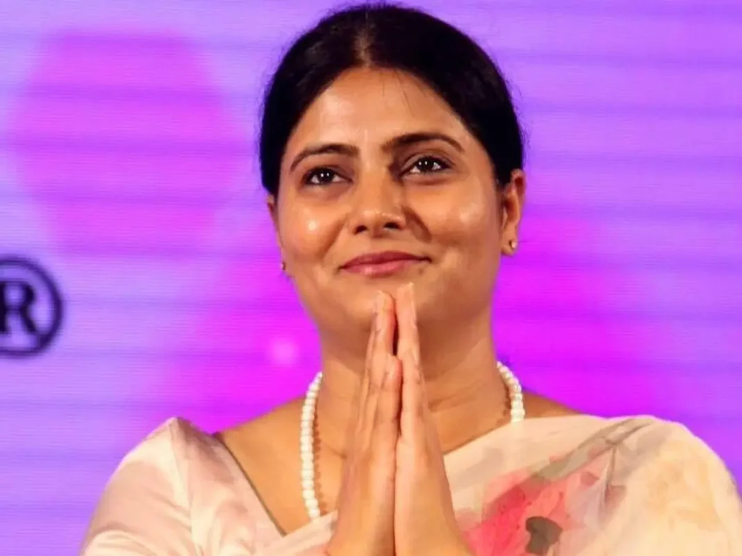 anupriya-patel-biography-mirzapur-kurmi-apna-dal-soneylal
